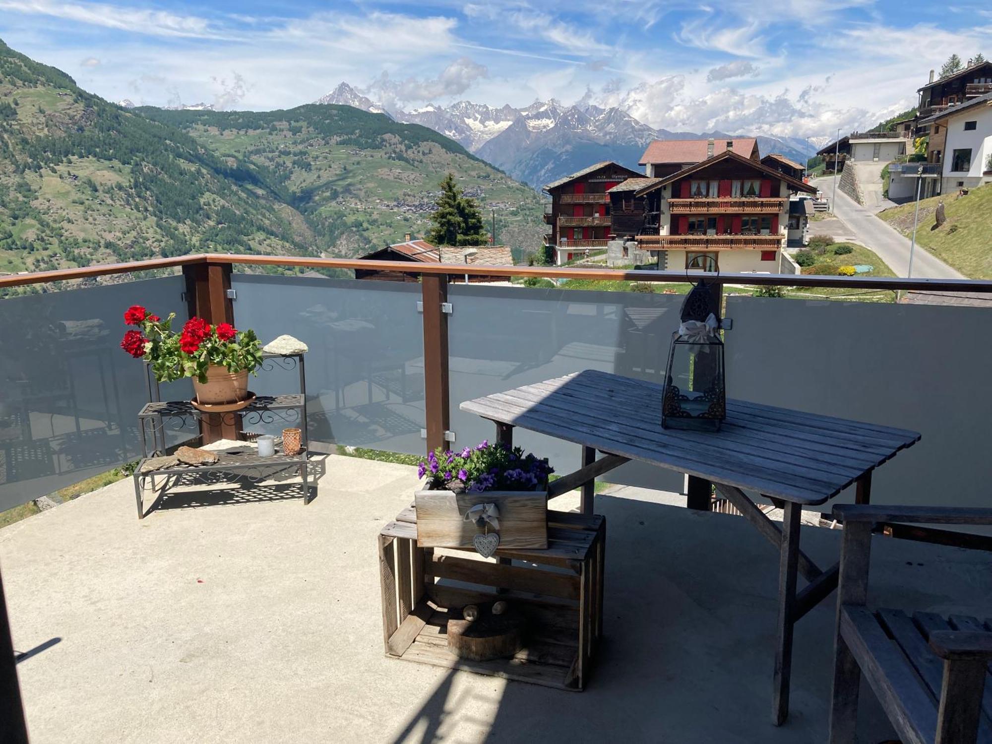 Haus Dorfblick Apartment Grachen Bagian luar foto
